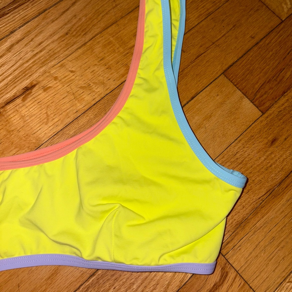 It’s Now Cool 90s Duo Crop Bikini Top - Picture 4 of 6